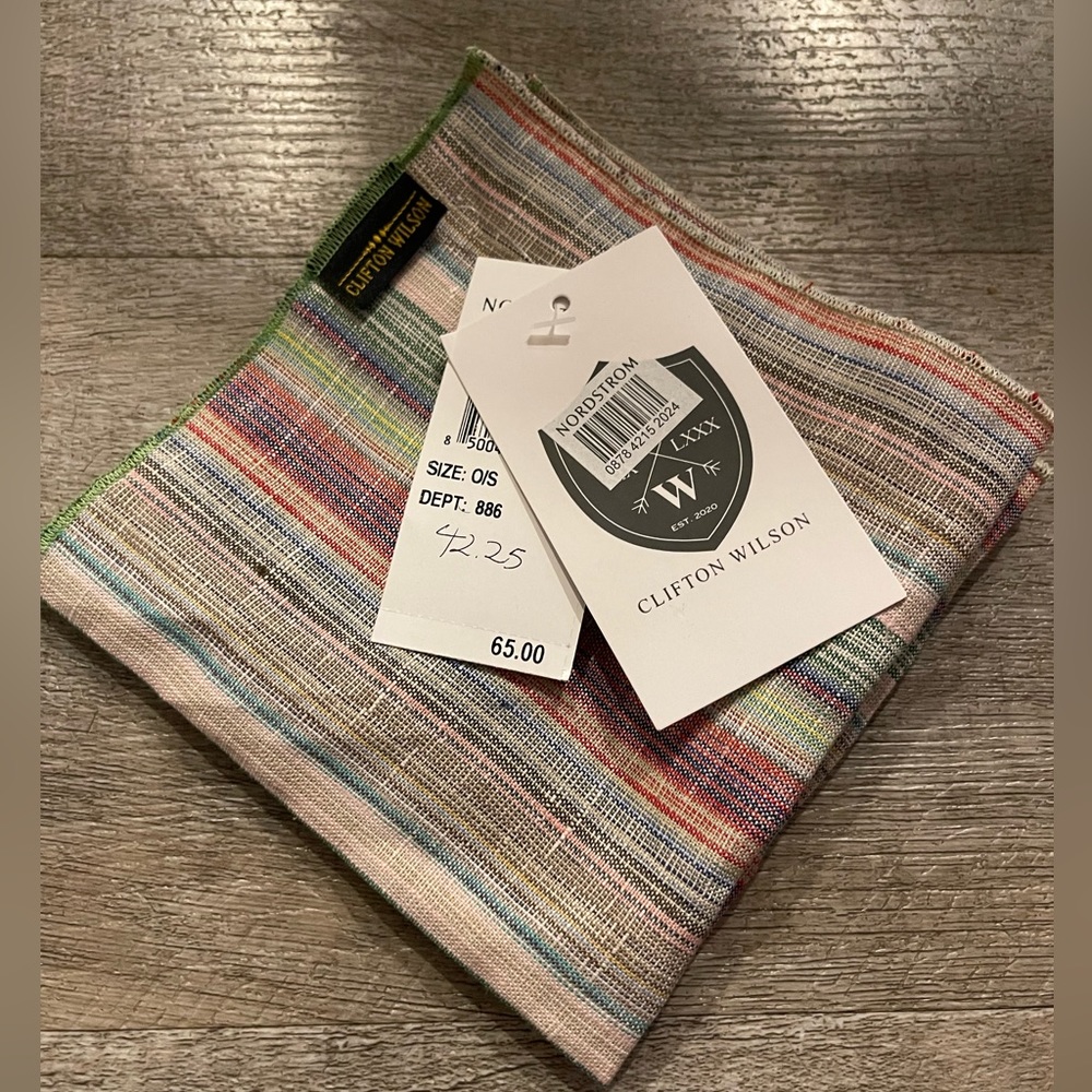 NWT Clifton Wilson pocket square
